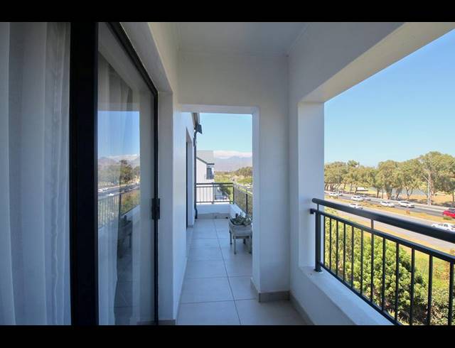 2 BEDROOM PROPERTY TO RENT IN DE VELDE